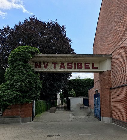 Op de site van de oude Tasibelfabriek in Hamme wil De Zonnige Woonst een groene en autoluwe woonwijk realiseren. MINT maakt in opdracht van Osar Architects en BLAUWDRUK Stedenbouw het MOBER op voor dit project. bit.ly/307IzT9