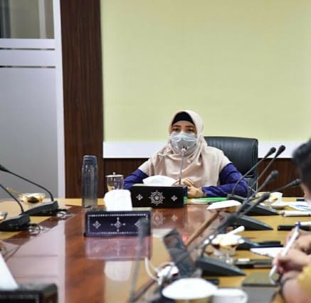 DikbudNTB's tweet photo. Menurut tatanan hidup normal, percepatan NTB bebas covid-19. 
Sumber (Suara NTB, 30/06/2020)
#ntbgemilang
#ntbsehatdancerdas
#ntbsehat&amp;cerdas
#dikbudntb
#sekolahkita
#pendidikan
#kebudayaan
#pemprovntb
selengkapnya di facebook :
https://t.co/Osb62yWr7h https://t.co/sbaAHLamyB