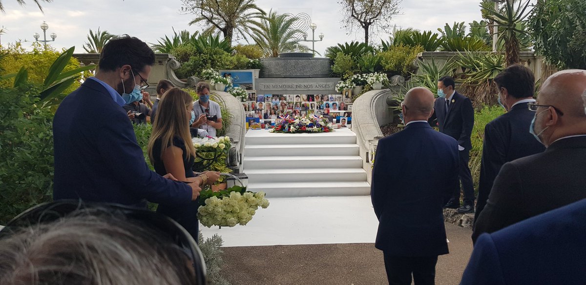 DIAVictimes's tweet photo. Hommage aux victimes de l'attentat de Nice - 4 ans déjà !
L @DIAVictimes présente à la cérémonie d'hommage à la villa Masséna aux côtés des #victimes.
Nous ne les oublions pas ! https://t.co/PNrYVCCJYt