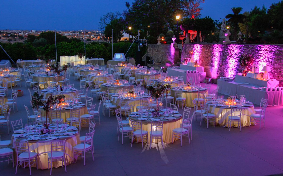 houseofwedds's tweet photo. 🦩¿Como apetece ahora ehh?🤟🏻 .
.
.
#bodasenvalencia #bodasconestilo #noviasdiferentes #weddingplannervalencia #houseofwedds #decoraciondebodas #saraos #decowedding https://t.co/NkOfIdkYja