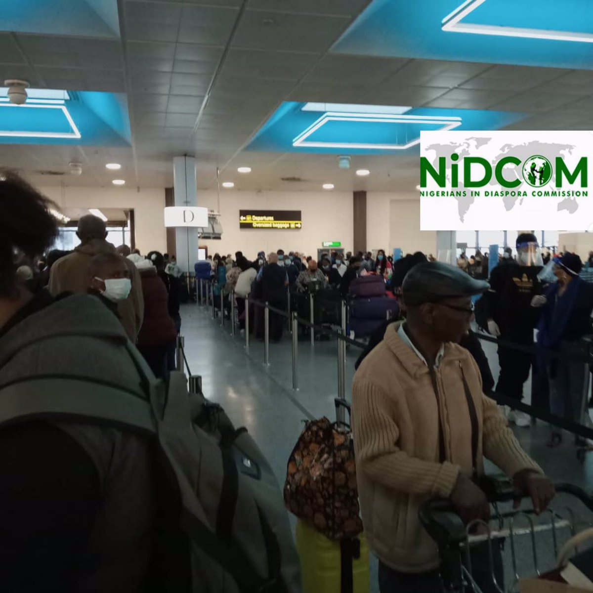 nidcom_gov's tweet photo. BREAKING NEWS.
EVACUATION UPDATE:

The Third batch of Nigeria Nationals boarding at London Gatwick Airport.
The flight was rescheduled from 13th to 14th of July due to the landing clearance issues by @flyairpeace.
1/2 https://t.co/6ibJDPYz2g