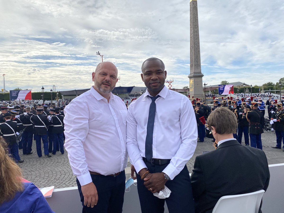 HermannMBONGO1's tweet photo. En direct de place de la Concorde, invité par la #présidence de la République pour la cérémonie du #14Juillet2020 en #hommage aux soignants #UneNationUnieEtSolidaire. #CPTSCentreEssonne ⁦@JulienGalli⁩ ⁦⁦⁩ ⁦@SpesW⁩ ⁦@EricSALATprof⁩⁦@DosJaffre⁩ https://t.co/aqs43PLtqs