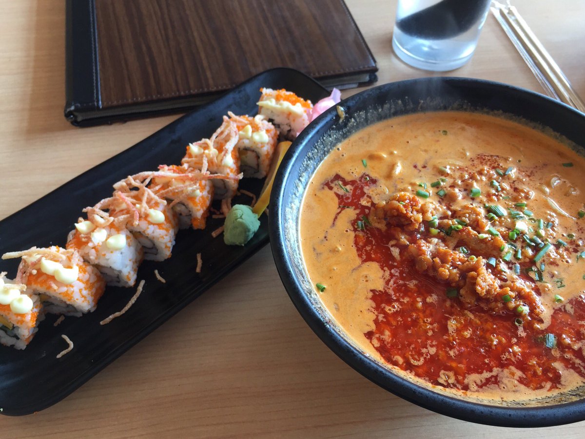 AceOnly_'s tweet image. Craving satisfied! Angan kila? #message4u #magpmtalo