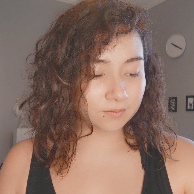 Shareenyp's tweet photo. Before &amp; after using the new plant based 'Arbonne TrueStyle Defining Curl Cream' :)! (made with sustainably sourced shea butter, baobab, pea protein, ashwangandha root and argan oil. https://t.co/fF06Ol1NHa #newhairstyle #hairpermed  #hairpermnewbie #curlyhair #plantbased https://t.co/CRMqknL0Ty