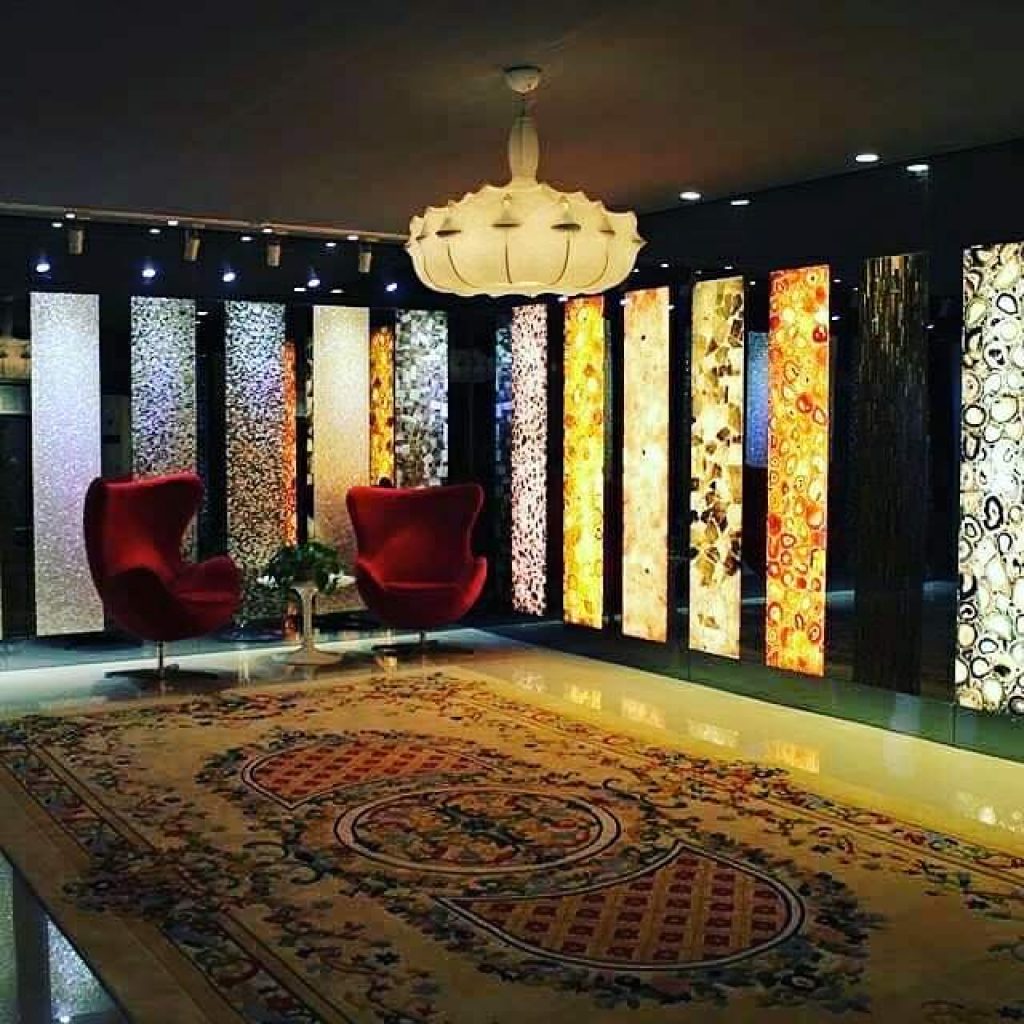 BMG_India's tweet photo. Quartzite is a stunning natural stone that is often seen as a viable alternative to marble. 
#quartzstone #stone #quartz #quartzdesign #marbledesign #marbledesign #architecture #interiordesign #homedesign #home #naturalstone #stonedesign #quartzite #architect #decor #homedecor https://t.co/VaaTuz0589
