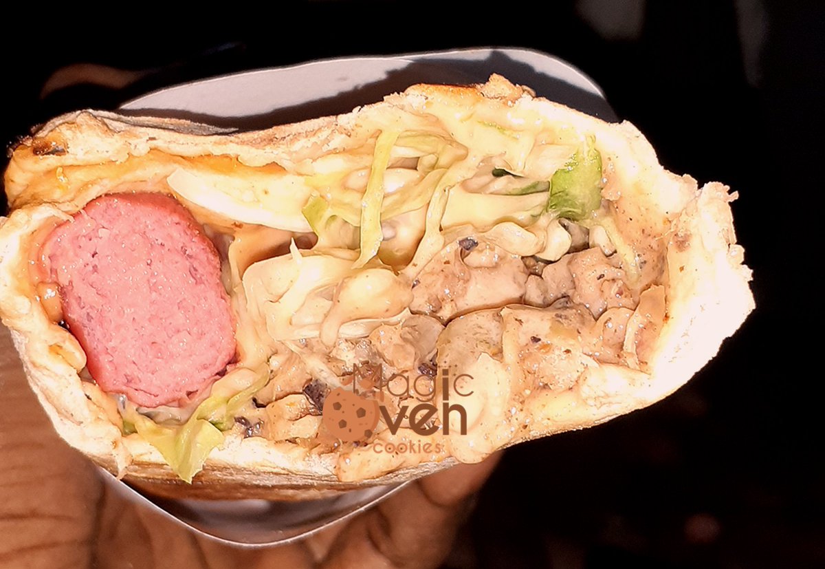 Z_kohinoor's tweet photo. Hello my kano people burger and shawarma will be available tomorrow.

Beef shawarma- #350
Chicken shawarma- #450 
Burger- #500
Burger with fries- #600 
DM, call or send a WhatsApp message to 09010892764

Retweet please🙏🏾 https://t.co/E3sTJcEfIw