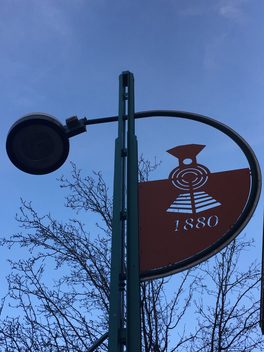 4/ Some lamps on nearby streets acknowledge Albuquerque's railway history.