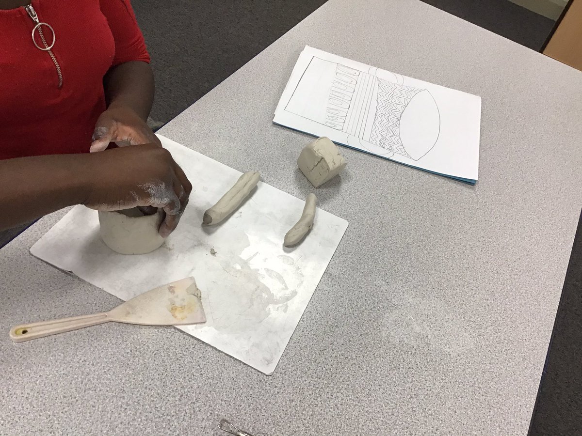 MrsMellingLCP's tweet photo. Today in Year 6 we are busy making Greek pots #ancientgreece #pottery #art #year6bubble https://t.co/3x7fHJnpul