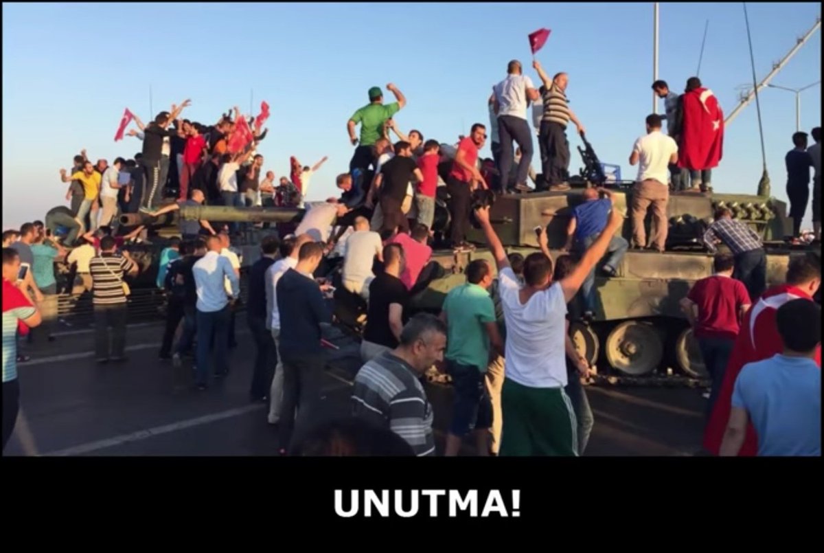 coban_83's tweet photo. Zalimlere ve hainlere karşı milletimizin göstermiş olduğu o eşsiz direnişi unutma. https://t.co/arAYD1wOUD