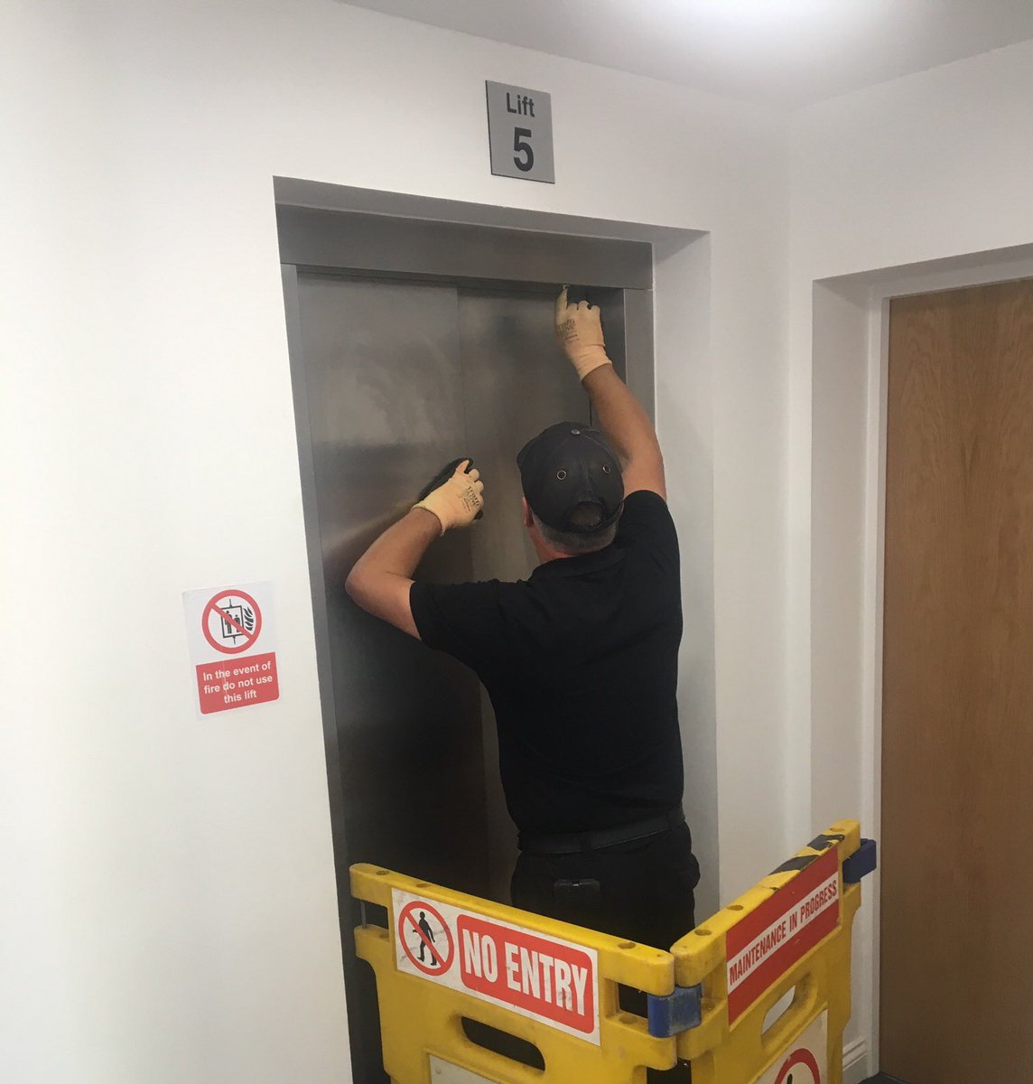 ExpressLiftCo's tweet photo. Safety is at the core of field engagement as our engineers continue to keep customers moving. Service excellence #matterstous https://t.co/OcjJM43JZE