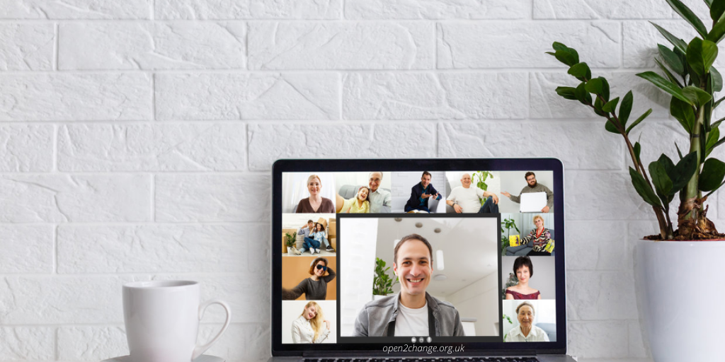 sue_winton's tweet photo. Having effective and productive conversations with your team is an essential role of #leadership. How we replace face-to-face #communication successfully in a #digitalworkspace, is what we focus upon in this blog. https://t.co/4DxQqS2c8N #virtualconversations @sue_winton https://t.co/ucO9VhJyPj