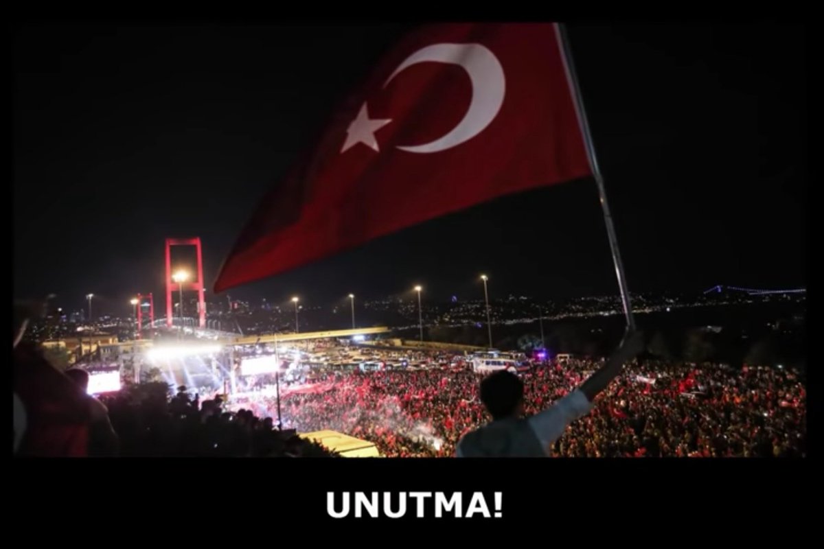 coban_83's tweet photo. Ezanları susturan darbelerden, darbeleri susturan sala sesleri, o geceyi unutma... https://t.co/LUuGi9Dgmg
