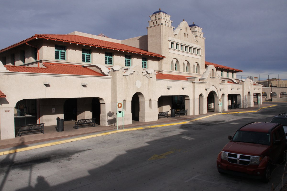 5/ Next morning I was back at the Downtown Albuquerque station, also known as the Alvarado Transportation Center, to actually have a ride on the Rail Runner.