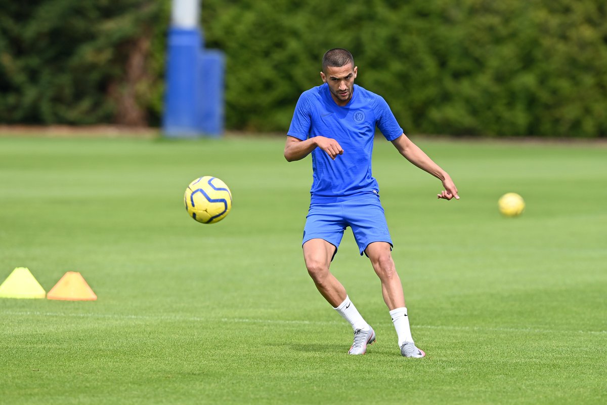 ChelseaFC's tweet photo. Hakim Ziyech's work continues at Cobham this afternoon! 💪 https://t.co/YGr1gJ2bpW