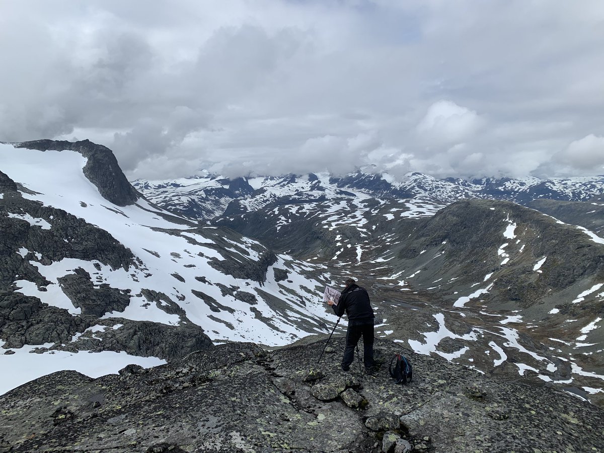 stgaard's tweet photo. Oskar Puschmann refotograferer Sne, is og tåkedekte Alper i Indre Sogn på grensen av Akershus Stift fra en topp i Koldedalen 14. juli 2020. @NIBIO_no https://t.co/l2DSkldbzB