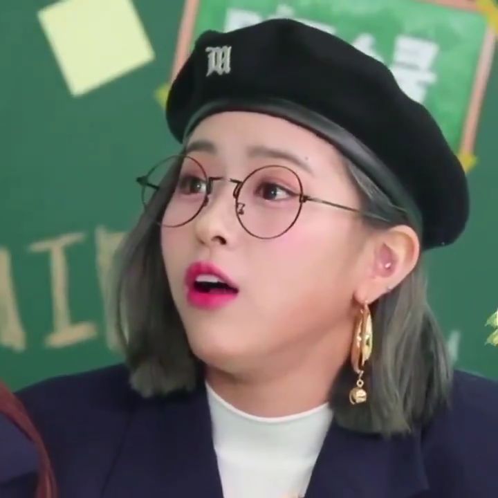 ryujin as the weibo cat –a thread ᨐᵉᵒʷ