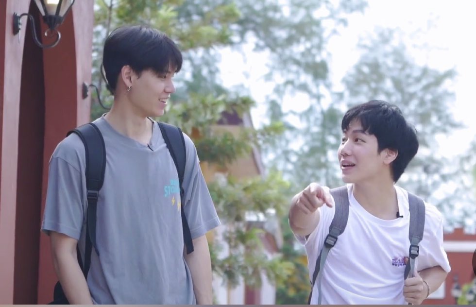 Cccarecare's tweet photo. หยิ่นวอร์อยู่ด้วยกันมันมีแต่ความน่ารักสดใสวัยละอ่อน ตบมุกกันโบ๊ะบ๊ะ ไม่รักไม่ได้แล้ววว🤍
#ShopeexYINWAR
#shopeelivexหยิ่นวอร์ https://t.co/gFuOrbONta
