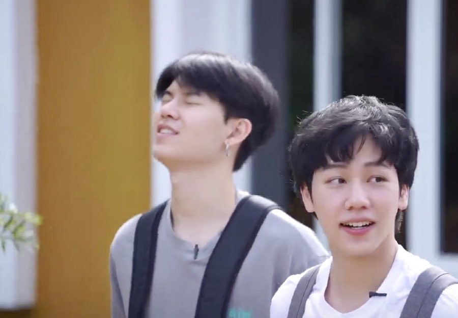 Cccarecare's tweet photo. หยิ่นวอร์อยู่ด้วยกันมันมีแต่ความน่ารักสดใสวัยละอ่อน ตบมุกกันโบ๊ะบ๊ะ ไม่รักไม่ได้แล้ววว🤍
#ShopeexYINWAR
#shopeelivexหยิ่นวอร์ https://t.co/gFuOrbONta