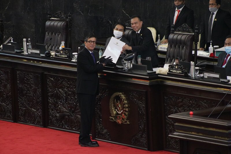 kemenkum's tweet photo. @DPR_RI mengesahkan RUU tentang Pengesahan Perjanjian Bantuan Hukum Timbal Balik (MLA) dalam Masalah Pidana Antara Indonesia dan Konfederasi Swiss. #MLAswiss #KumhamPasti https://t.co/jmJWdGme8o