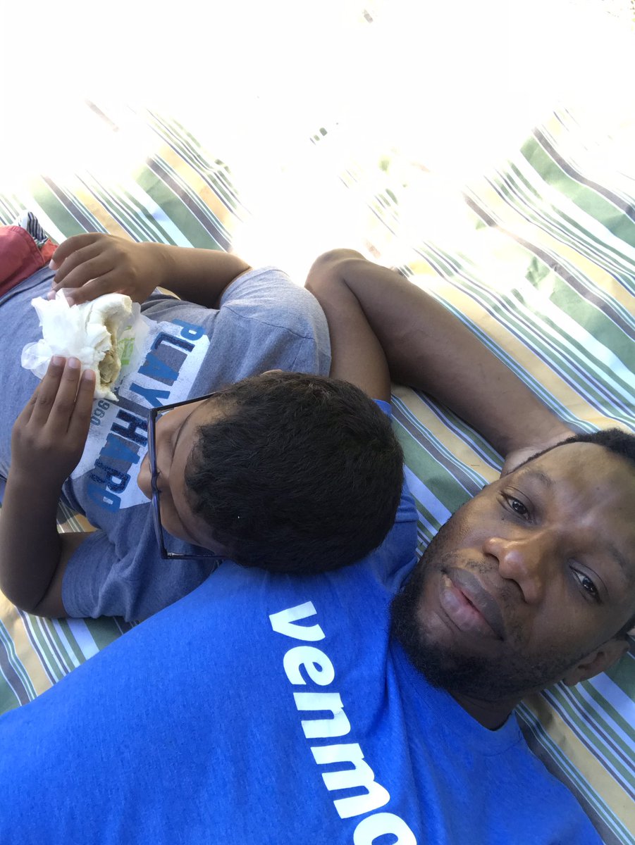 AlexPaul's tweet photo. Chill time before work day starts. The soft breeze is persuading me to stay here all day. With an all day battery 🔋 I really would. #developerdreams https://t.co/ZuphrgFpW7