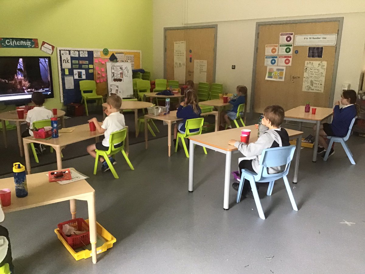 SarahHolness2's tweet photo. Paddingtons are enjoying their cinema experience, they made posters and pretended to buy popcorn and squash! @AstleyPrimary @Astley_PrimaryR @Astley_Primary1 @astley_primaryk https://t.co/1sv2EZ4zcQ