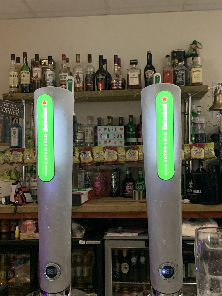 WythenshaweFC's tweet photo. Tonight in the Clubhouse we are showing

WBA v Fulham, live at 5, the race for the Premier League

Chelsea v Norwich from 8 as Chelsea aim to stay in the top 4.

We have cold beer, gin’s aplenty and some great bar snacks! Come and join us! https://t.co/jmIKdpjlHY