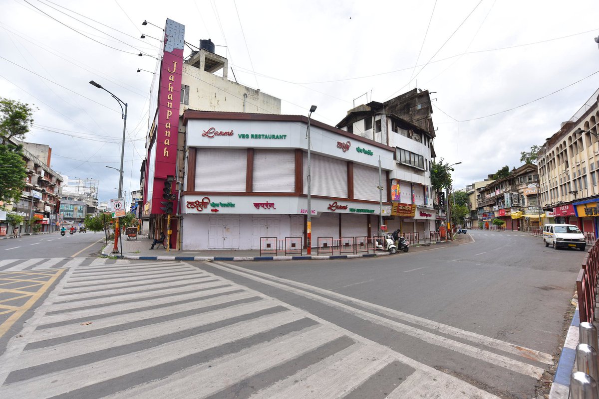 swapnilshindeMT's tweet image. #Punelockdown #Laxmi road
शहरात शुकशुकाट
@mataonline @PashokMT @ParagKMT @ShreedharLoniMT @MTjitendra @aparanjape