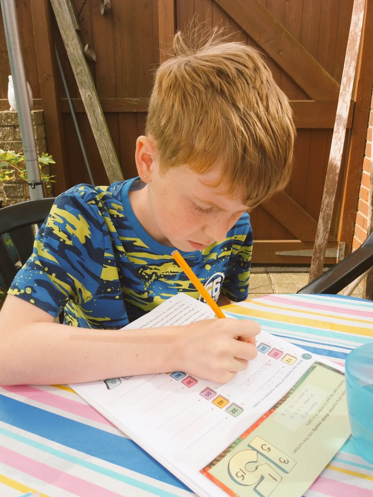 andrea_kendal's tweet photo. Harry is having a busy morning he has been doing English learning about personal pronouns and subordinate clauses amongst other things. He is now onto maths doing work on factors and symmetry to start with. Time for a break soon. @MrsLordLaverick @MrsPetchY6 @BoothferryPS https://t.co/UyjS1g7G2T