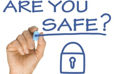MicrowayICT's tweet photo. Vanmiddag om 12.00 gaat onze nieuwe blog de deur uit. Wil jij alvast meer lezen over de 3 belangrijkste cybersecurity trends voor ondernemers? Kijk dan snel hier https://t.co/MBvqgZNYzQ https://t.co/8jfB3xTMZt