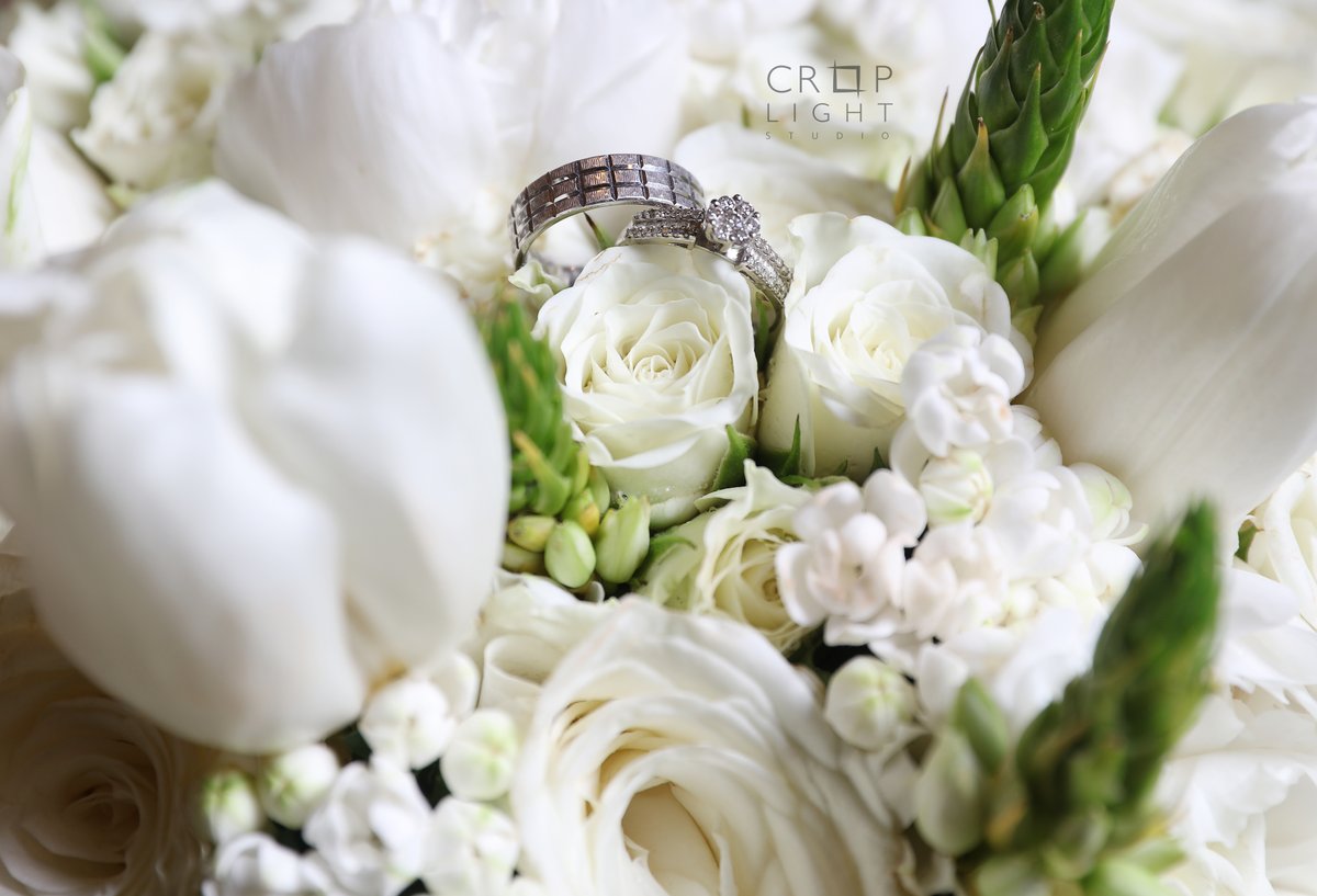 croplight's tweet photo. نماذج من تصويرنا، 💕 
•
.
.

Copyright signPhoto Credit 
@croplight

For inquiries:
WhatsApp +966597889988
Email info@croplight.com

.
.
•

#wedding #engagement #sun #flower #yallow #ring #love #party #usa #macro #saudi #dammam #تصوير #فوتوغرافي #زواج #خطوبة #استديو #نسائي https://t.co/cvV5I2F94b