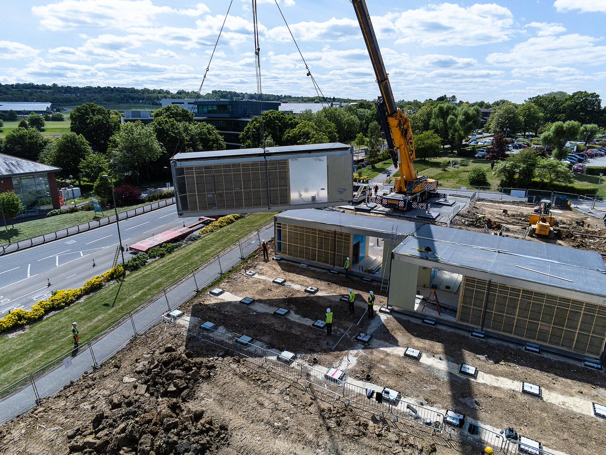 PermaGroupUK's tweet photo. The #Permaroof team recently began working on modular projects for the first time. During month one, we supplied #flatroofing to four emergency NHS projects including Royal Surrey County Hospital alongside Elite Systems GB.
#Permaroof #roofing #construction #modular https://t.co/3LFC1KRy68