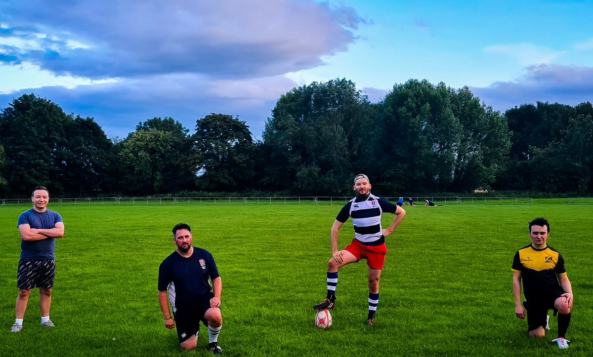 IAmDavidCarr's tweet photo. Had a fab evening socially distanced training with this lot,
Post lockdown has given us the perfect opportunity to focus on fitness based non-contact training and this lot are loving every Burpee I'm sure π€£
Want to #GiveRugbyATry drop the @YorkRITemplars a message
#TemplarTribe https://t.co/ayETQ3kMEH