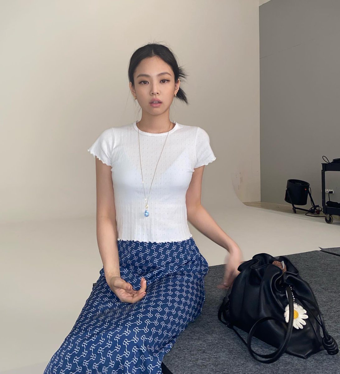 jennie tweet media