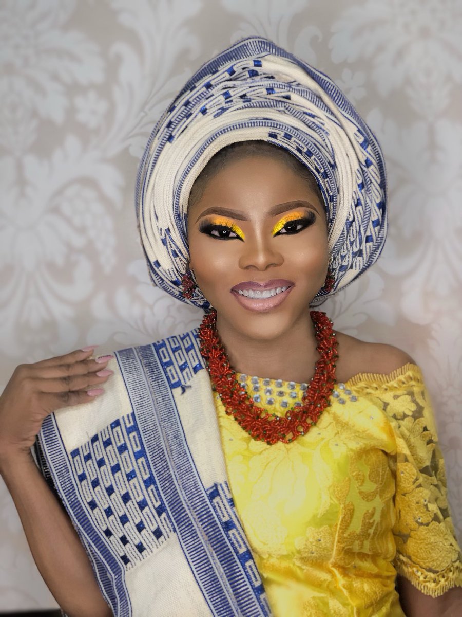 tomis_glam's tweet photo. Looking stunning 💛💛💛                                                               Make up and gele @tomis_glam #birthdayglam #makeupartist #tomis_galm https://t.co/NaLDYBgOv9