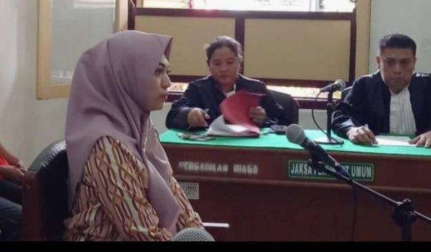 KompasTV's tweet image. Tagih Utang ke Istri Kombes Lewat Medsos, Wanita Ini Dituntut 2 Tahun Penjara dlvr.it/RbZmH6