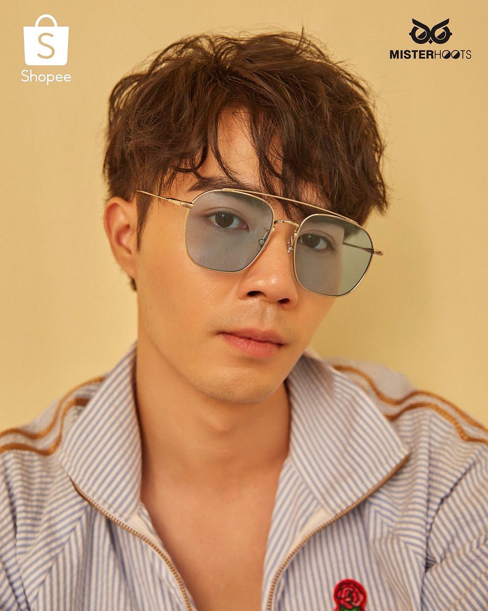 zee_pruk's tweet photo. ใครรอดูซี เม้น 🧡 บอกซีหน่อย
คืนนี้ 2 ทุ่ม เจอกันใน Shopee ที่ไลฟ์ของ MisterHoots 😎
มีแจกรูปพร้อมลายเซ็นแจกด้วย ดูกติกาใน Twitter ของ Shopee น้า
กดแจ้งเตือนก่อนที่นี่ 👉 https://t.co/hrSq6yBrxJ 
—⁣
👉🏻 #.ShopeexMisterZeePruk
#ShopeeTH #ShopeeLiveTH 
#ShopeexZeePruk https://t.co/8IQcdnBuId