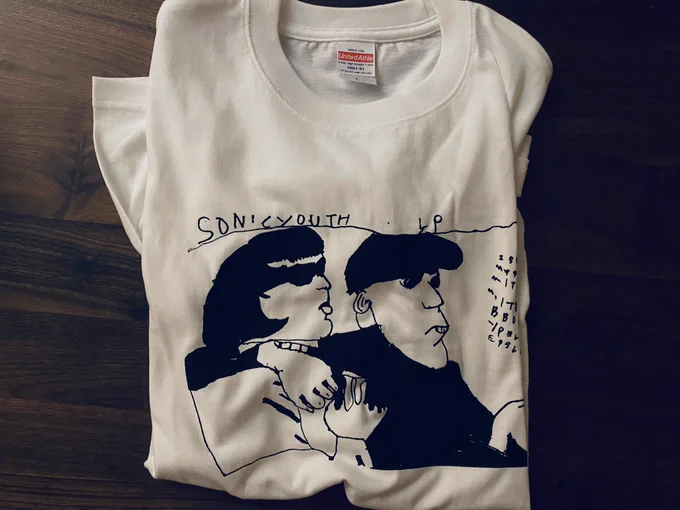 あらゆる欲が多分、人より薄めなんですが、Tシャツ欲だけは強めだ。買ってしまった。2500円。 