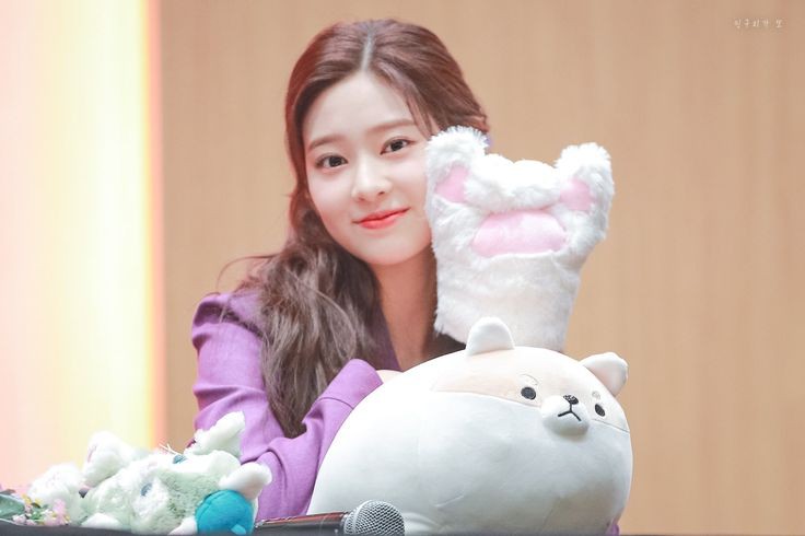 thread of angels being caught in camera
