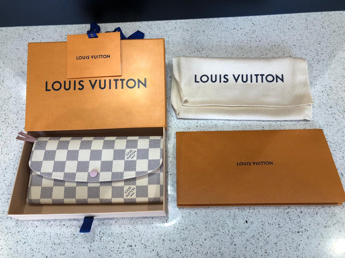 Warriorcomp's tweet photo. 🚨LAST CHANCE - DRAW GOES TODAY!!🚨
👛 Louis Vuitton Emilie Wallet 👛

❗️ONLY 30 ENTRIES LEFT ❗️

🌟£5 An Entry 140 Max Entries 🌟

⏰RAFFLE GOING LIVE TODAY @ 8pm ⏰ https://t.co/HbThbmRJGe