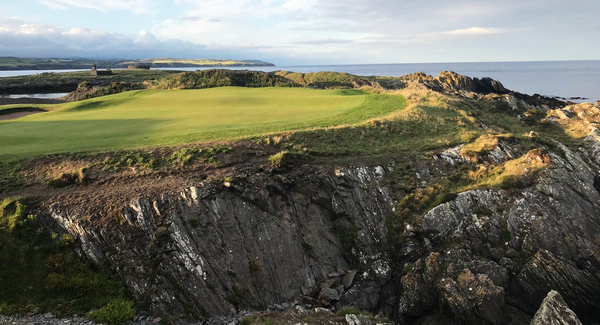 One of the most spectacular finishing holes in Great Britain? Yep! #golf <a href="/CastletownGolf/">CastletownGolfLinks</a>