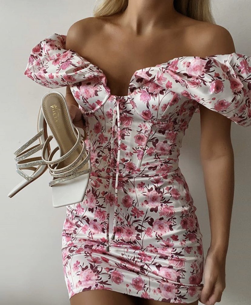 Oh Polly tweet media