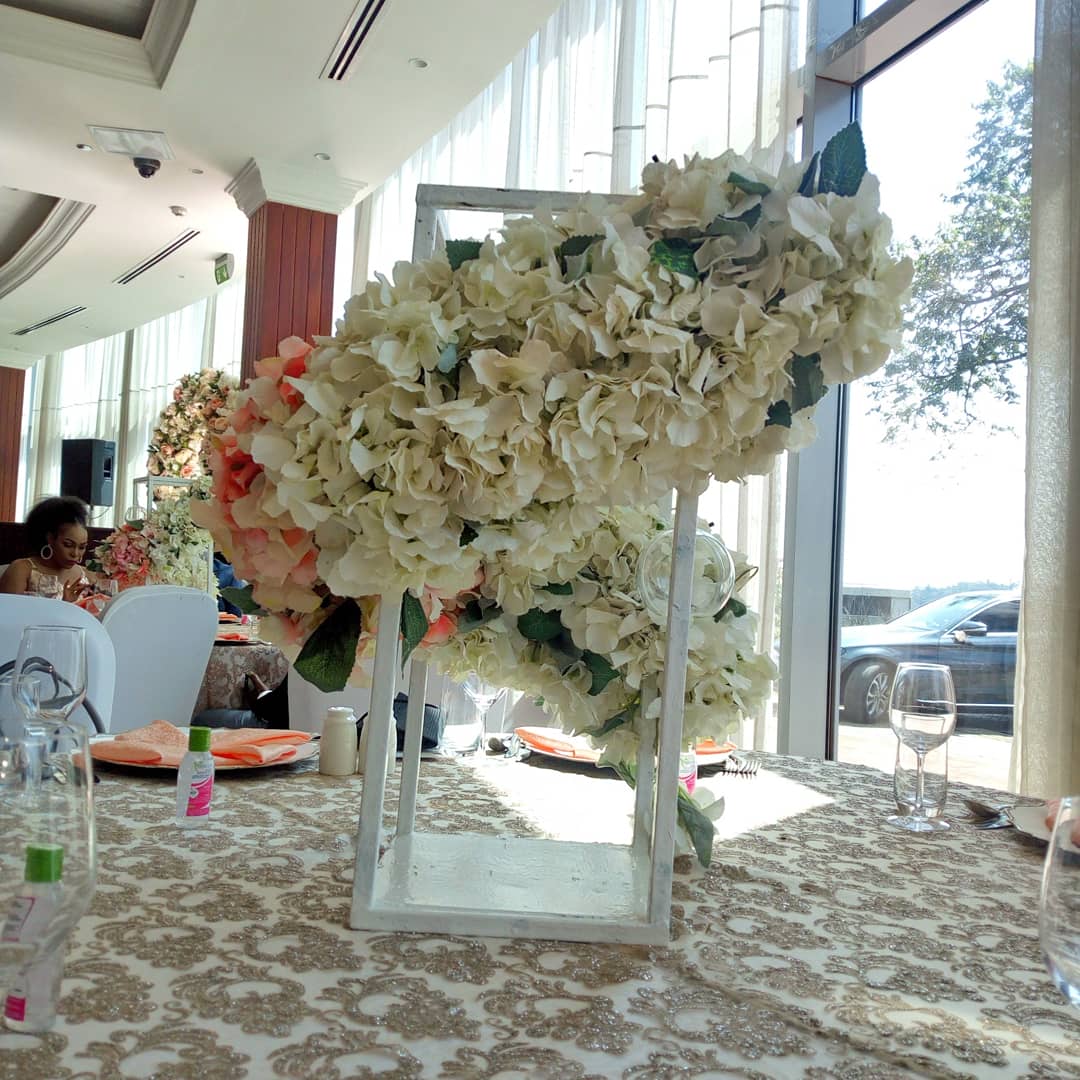 hereventsfun's tweet photo. May flowers be your inspiration
.
.
#floraltheme #decor #eventsplanning #herevent #weplanyouparty https://t.co/J2SMQqBGjs