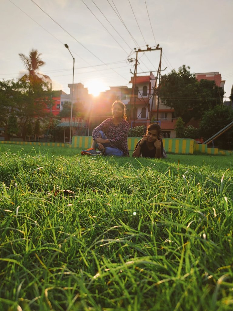 Setusweeta64's tweet photo. सनराइज एंड वी।🌞 https://t.co/g19A5KIOZB
