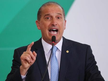 ExpressoPB's tweet image. Onyx: Foram devolvidos R$ 72 mi de auxílio emergencial pagos indevidamente #auxilioemergencial #devolvidos #indevidamente #Onyx #pagos expressopb.net/2020/07/14/ony…