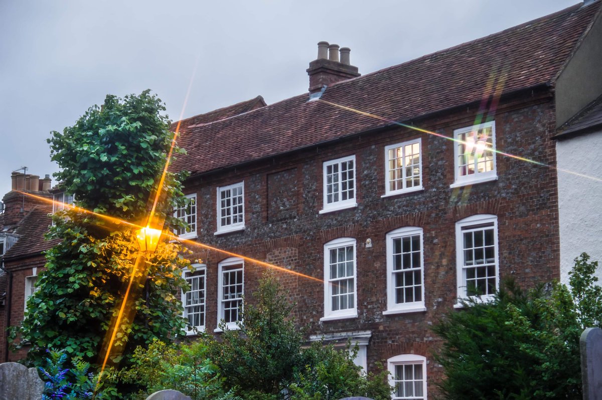 steveocook's tweet photo. Who remembers star filters? #4star #starfilter #photography #aylesbury #notphotoshopped https://t.co/IzEq8kFTlC