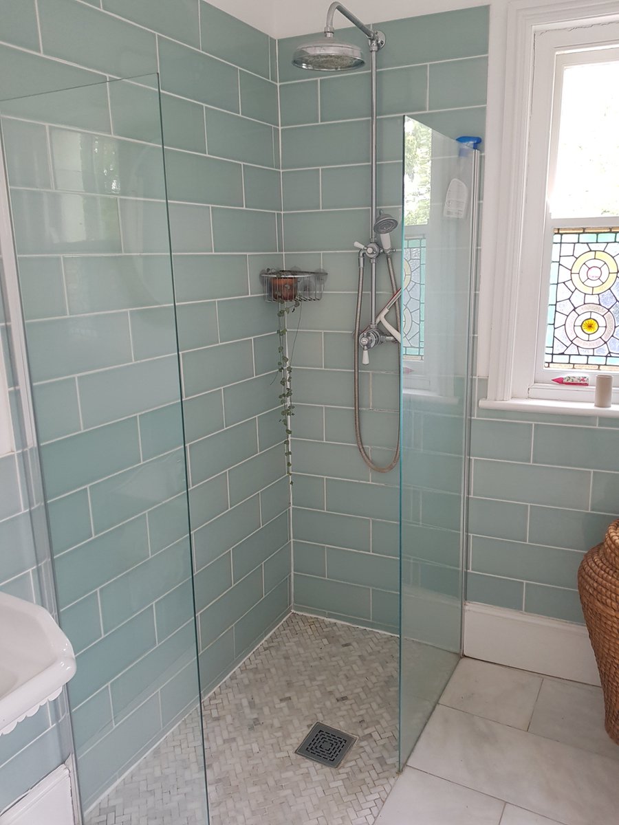 amy_kearton's tweet image. I adore our shower and tiles from @toppstiles. Just a pity we haven't been able to use it for nearly a year as @AvivaUK still have not fixed our subsidence. #walkinshower # subsidence #aviva #insuranceripoff #houseinsurance