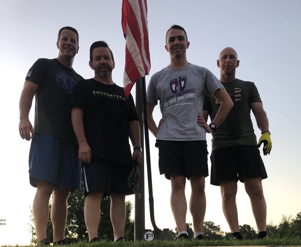 When at first you don’t succeed, try again. 4 PAX for a Tuesday burnout at The Patriot. #F3 <a href="/F3Nation/">F3</a> #WeNeedATripod 😂 😂 😂