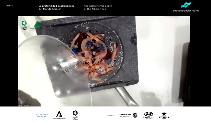 <a href="/AndaluciaJunta/">Junta de Andalucía</a> <a href="/AgriculturAnd/">Consejería AgriPesca</a> <a href="/uncomino/">Benjamín Lana</a> <a href="/encuentromares/">encuentrodelosmares</a> <a href="/JoseAlvarez_And/">Jose Alvarez</a> <a href="/rest_lacosta/">Restaurante La Costa</a> Cómo mejor se aprecia el sabor y frescor de su carne es comiéndolas crudas <a href="/JoseAlvarez_And/">Jose Alvarez</a> desde  <a href="/rest_lacosta/">Restaurante La Costa</a> #gustodelsur <a href="/AndaluciaJunta/">Junta de Andalucía</a> <a href="/AgriculturAnd/">Consejería AgriPesca</a>  #edm2020 <a href="/encuentromares/">encuentrodelosmares</a> #EncuentroDeLosMares