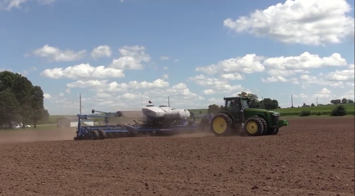 Dustin_IAAgBiz's tweet photo. I was out at @Kinze Manufacturing for their media day. I watched them put the 4705 & 4905 planters through their paces, and played in the dirt with the Mach Till 302. Also. I got to see their streamlined #BlueVantage system. https://t.co/opGCco8qGa #IowaAg https://t.co/FhQzZSctaO