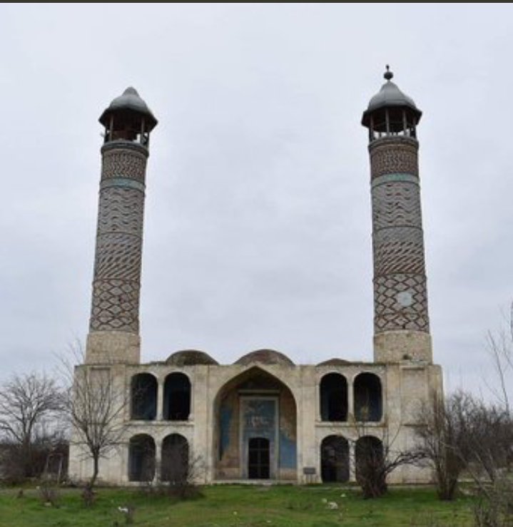 khubab_ajk's tweet photo. This is #Masjid in the #Aghdam city of #Azerbaijan🇦🇿occupied by #Armenia🇦🇲in 1993.And now #Armenia has changed it into a Farm.🥺
People of #azadkashmir #Pakistan strongy condemn..ArmenianAgression
#Islamophobia
#Azerbaijan
#ArmenianAgression
#FollowMeForAFollowBack https://t.co/8hOMav7iR4